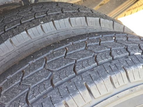 Used 2004 Ford F350 XLT image 16