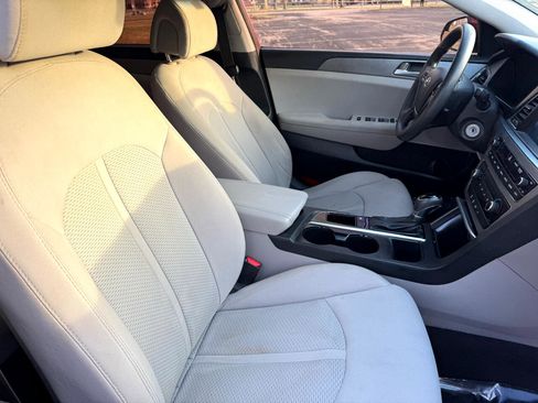Used 2016 Hyundai Sonata SE image 27