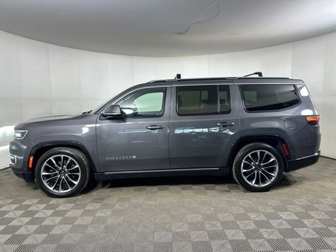 Used 2022 Jeep Wagoneer Series III w/ Premium Group I image 6