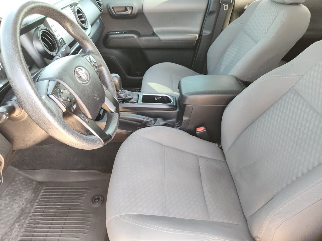 Used 2022 Toyota Tacoma SR w/ SR Convenience Package RWD image 13