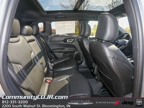 New 2025 Jeep Compass Limited w/ High Altitude Package image 18