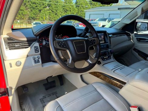 Used 2015 GMC Yukon Denali w/ Open Road Package image 15