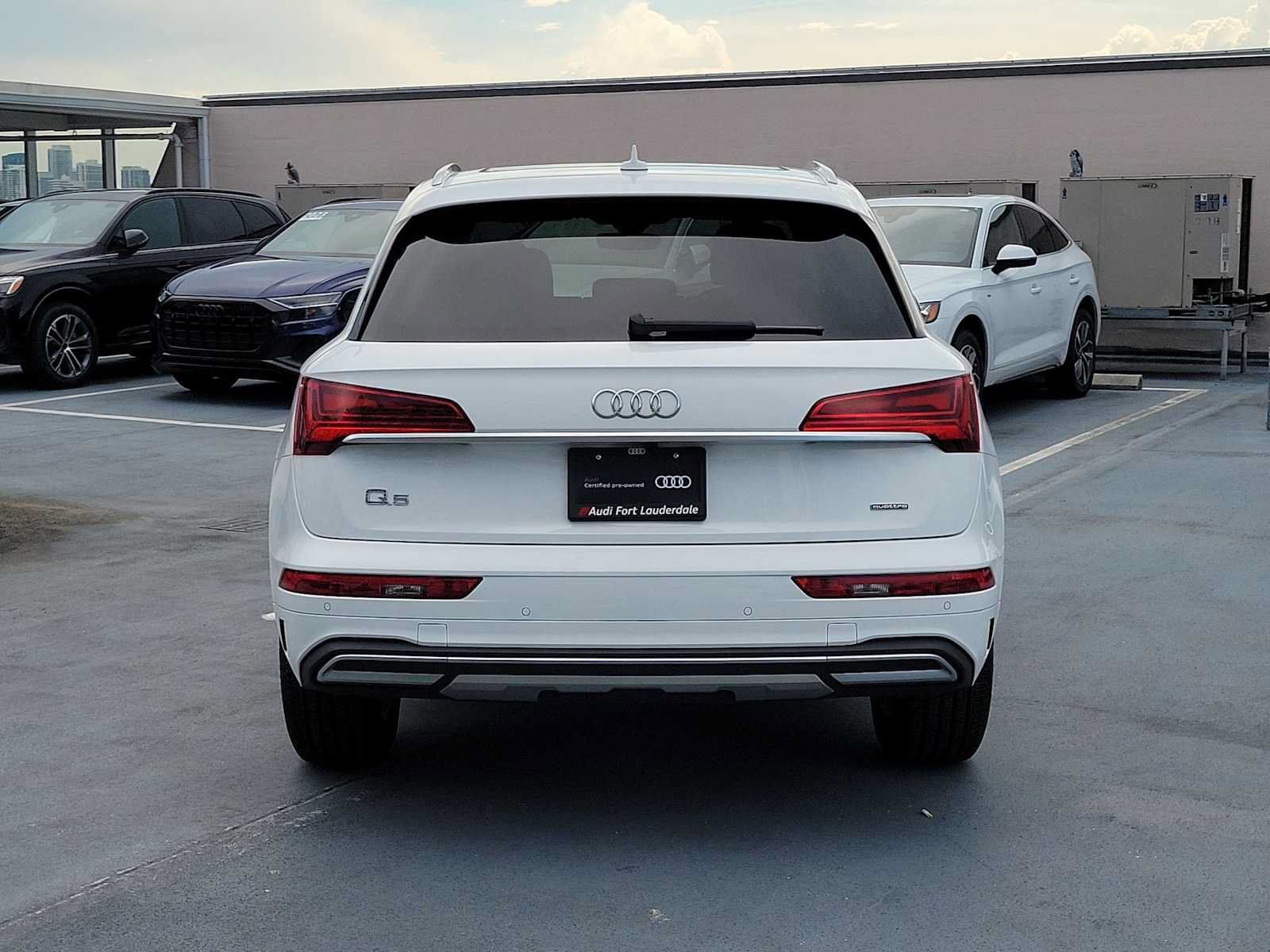 Certified 2023 Audi Q5 2.0T Premium w/ Convenience Package AWD/4WD image 11
