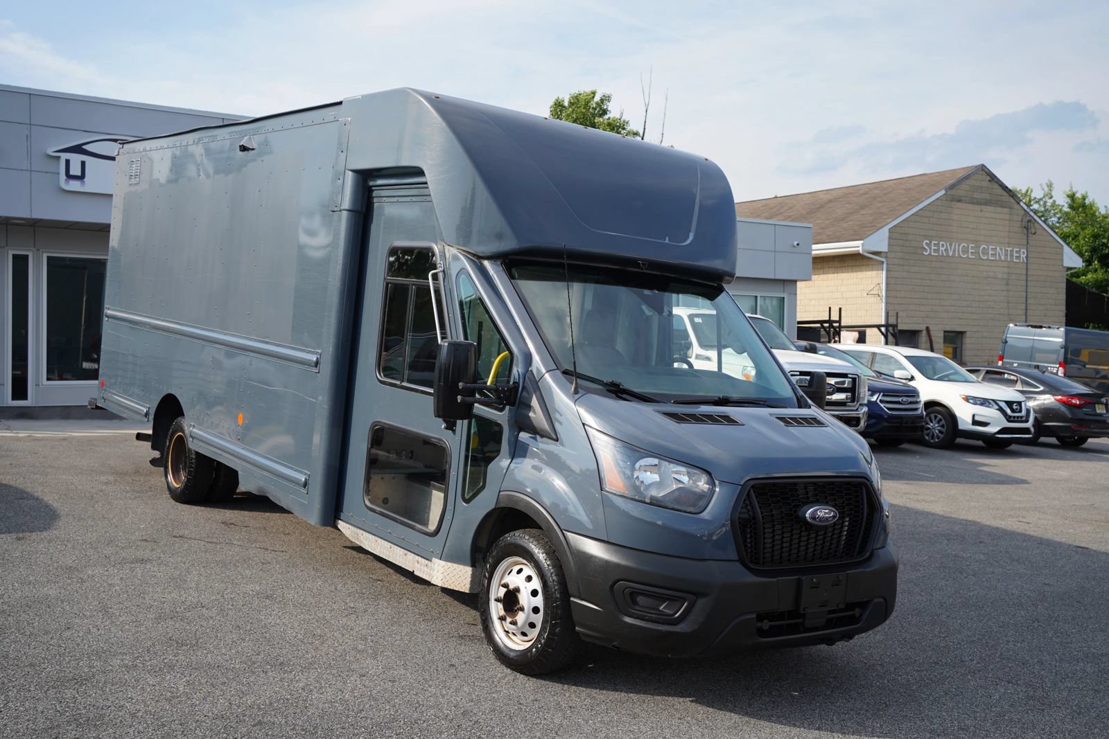 Used 2021 Ford Transit 350 DRW RWD image 9