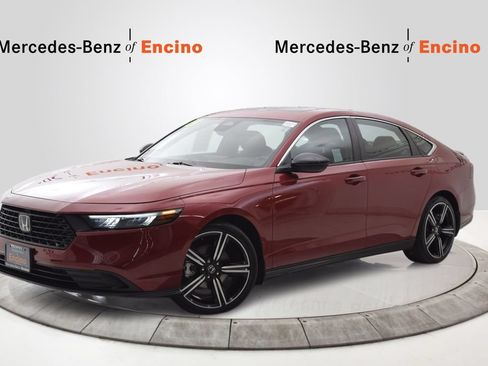Used 2023 Honda Accord Sport image 1