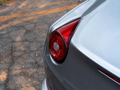 Used 2017 Ferrari California T RWD image 19
