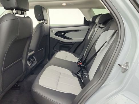 New 2025 Land Rover Range Rover Evoque Dynamic SE image 28