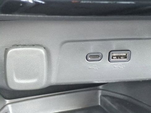 New 2026 Chevrolet Trax LT w/ Sunroof Package image 21