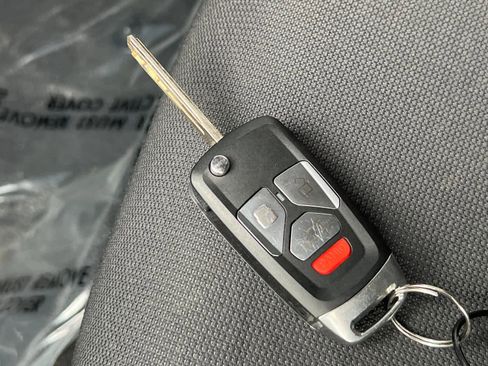 Used 2022 Toyota Corolla LE image 26