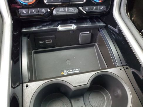 Used 2021 GMC Yukon XL Denali w/ Denali Premium Package image 23