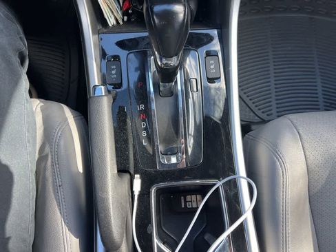 Used 2016 Honda Accord EX-L image 11