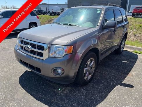 Used 2012 Ford Escape XLT FWD image 1