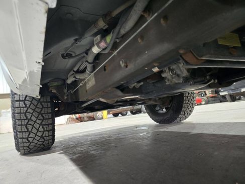 Used 2005 Chevrolet Silverado 1500 4x4 Crew Cab w/ Safe And Sound Package image 34