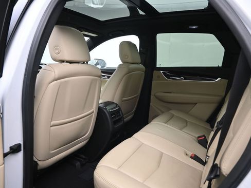 Used 2018 Cadillac XT5 Premium Luxury image 28
