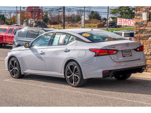 Used 2023 Nissan Altima 2.5 SR image 5