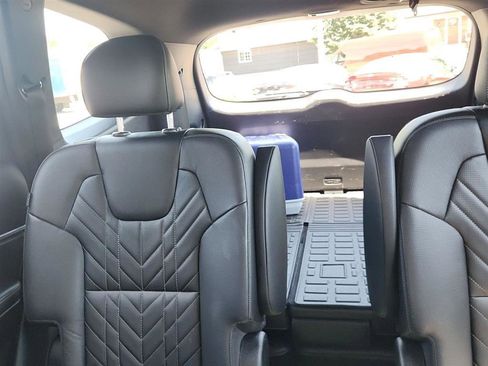 Used 2023 Kia Telluride EX X-Line AWD/4WD image 19