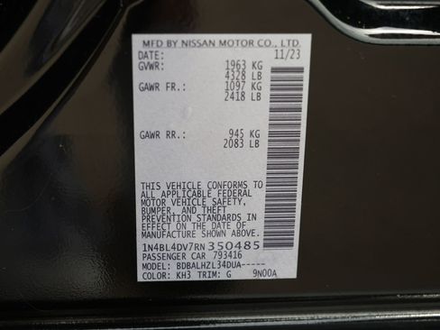 Used 2024 Nissan Altima 2.5 SV FWD image 32