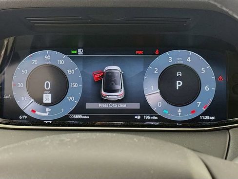 Used 2025 Land Rover Range Rover Evoque Dynamic SE image 13