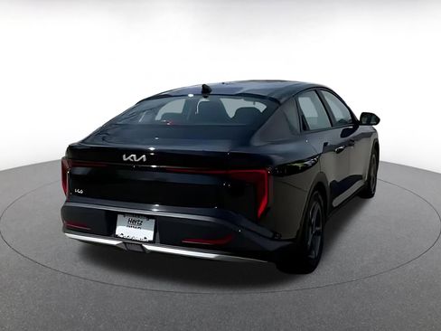 Used 2025 Kia K4 LXS image 14