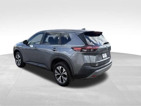 Used 2022 Nissan Rogue SV FWD image 11