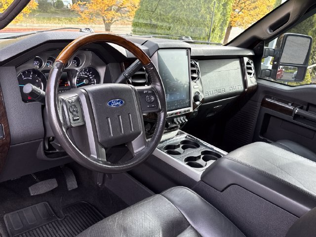 Used 2016 Ford F350 Platinum w/ Platinum Package AWD/4WD image 16