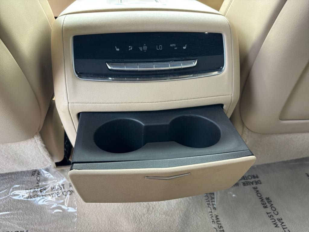 Certified 2023 Cadillac Escalade ESV Premium Luxury w/ Performance Package AWD/4WD image 21