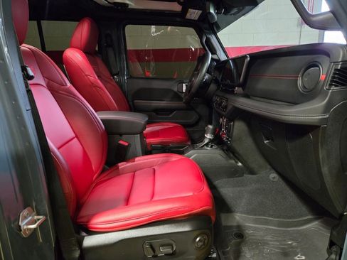 Used 2024 Jeep Wrangler Unlimited Rubicon 392 image 7