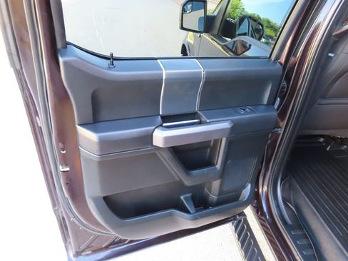 Used 2019 Ford F150 XLT w/ Equipment Group 302A Luxury AWD/4WD image 29