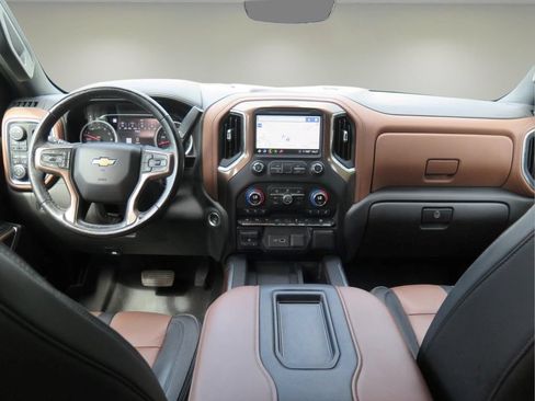 Used 2020 Chevrolet Silverado 1500 High Country w/ Technology Package AWD/4WD image 22