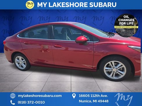 Used 2017 Chevrolet Cruze LT w/ Convenience Package FWD image 15