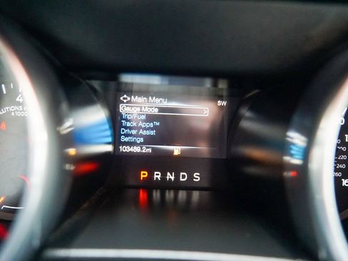 Used 2020 Ford Mustang Premium RWD image 17