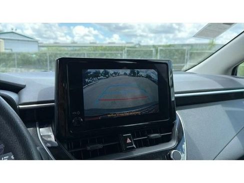 Used 2024 Toyota Corolla LE FWD image 30