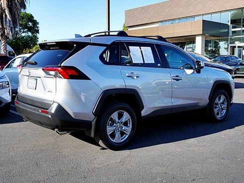 Used 2022 Toyota RAV4 XLE w/ Convenience Package FWD image 8