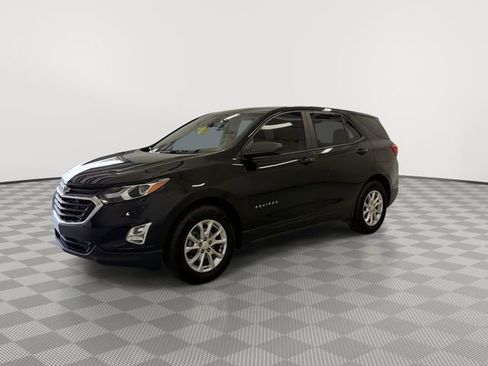 Certified 2021 Chevrolet Equinox LS w/ LS Convenience Package FWD image 6