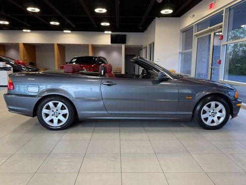 Used 2001 BMW 325Ci Convertible RWD image 16
