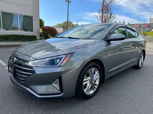 Used 2019 Hyundai Elantra SEL FWD image 4