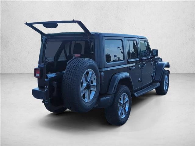 Used 2022 Jeep Wrangler Unlimited Sahara w/ Cold Weather Group AWD/4WD image 6