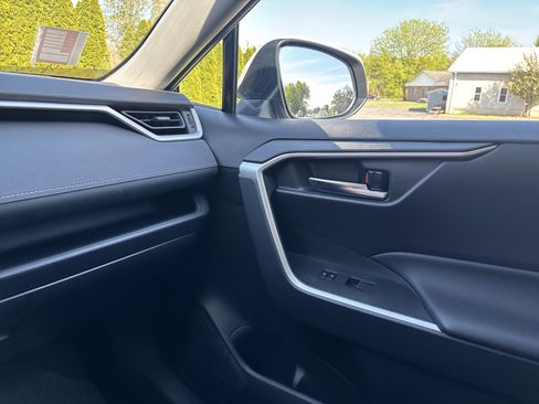 Certified 2025 Toyota RAV4 XLE AWD/4WD image 22