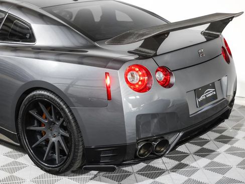 Used 2013 Nissan GT-R Premium AWD/4WD image 18
