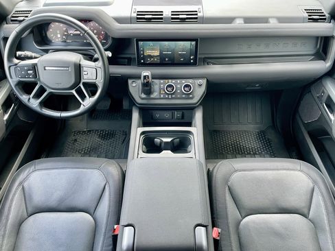Used 2023 Land Rover Defender 110 X-Dynamic SE image 16