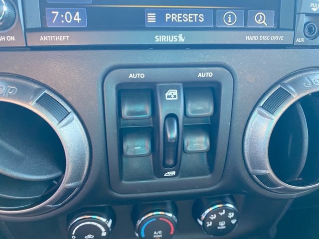 Used 2017 Jeep Wrangler Unlimited Sport w/ Quick Order Package 24S AWD/4WD image 20