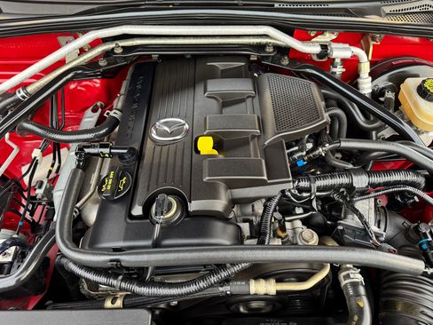 Used 2006 MAZDA MX-5 Miata 3rd Generation Limited image 35