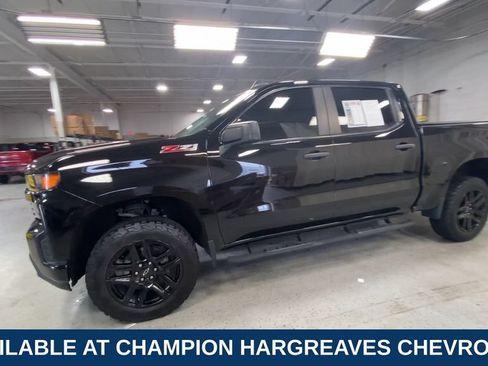Used 2022 Chevrolet Silverado 1500 Custom Trail Boss AWD/4WD image 6