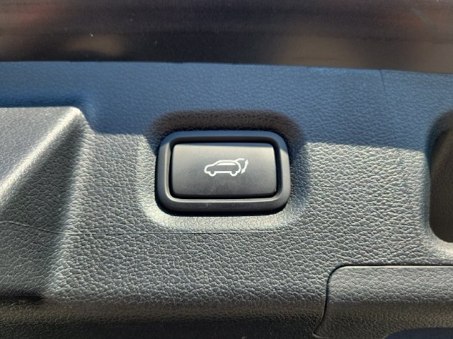 Used 2023 Hyundai Santa Fe SEL AWD/4WD image 16