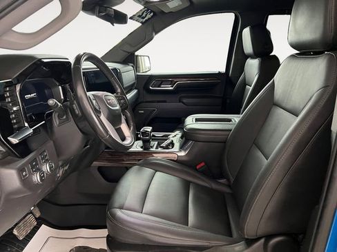 Used 2022 GMC Sierra 1500 Elevation w/ Elevation Premium Package image 6