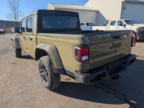 New 2026 Jeep Gladiator Sport image 6