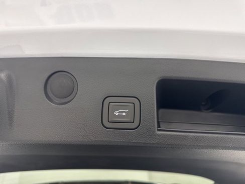 New 2026 Chevrolet Equinox ACTIV w/ Safety and Technology Package image 30