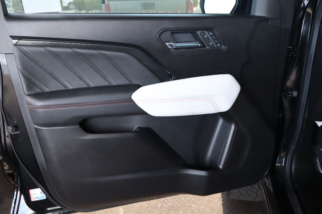 Used 2026 GMC Canyon AT4X AWD/4WD image 18