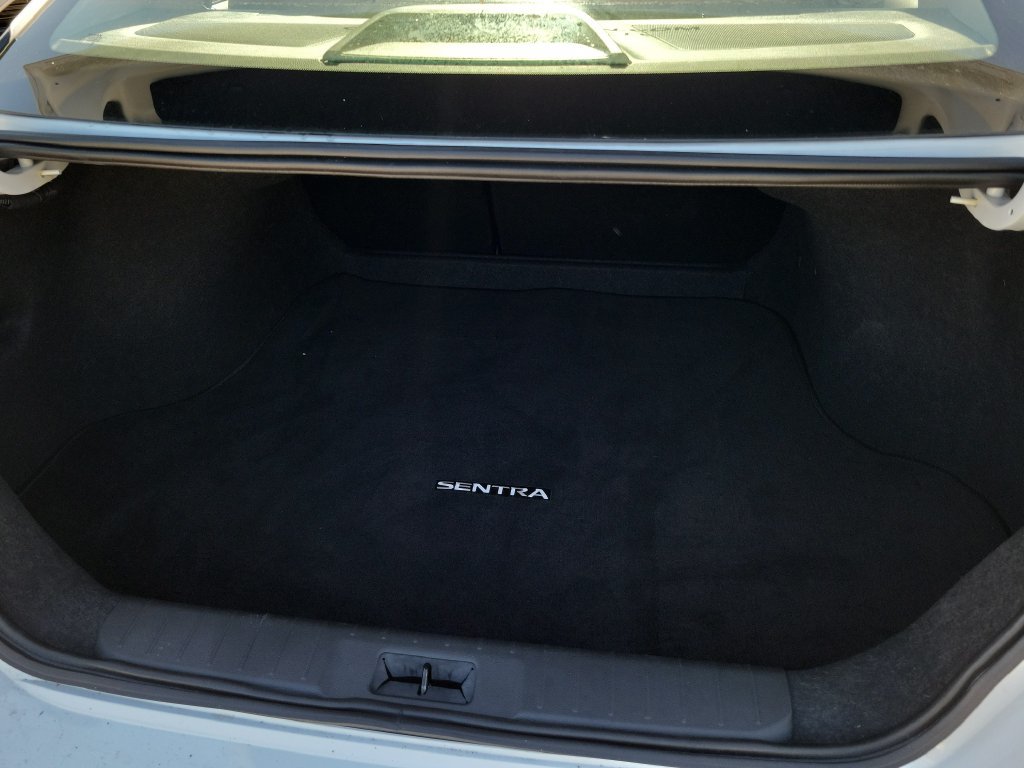 Certified 2025 Nissan Sentra S FWD image 9