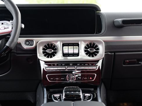 Used 2024 Mercedes-Benz G 63 AMG 4MATIC image 7